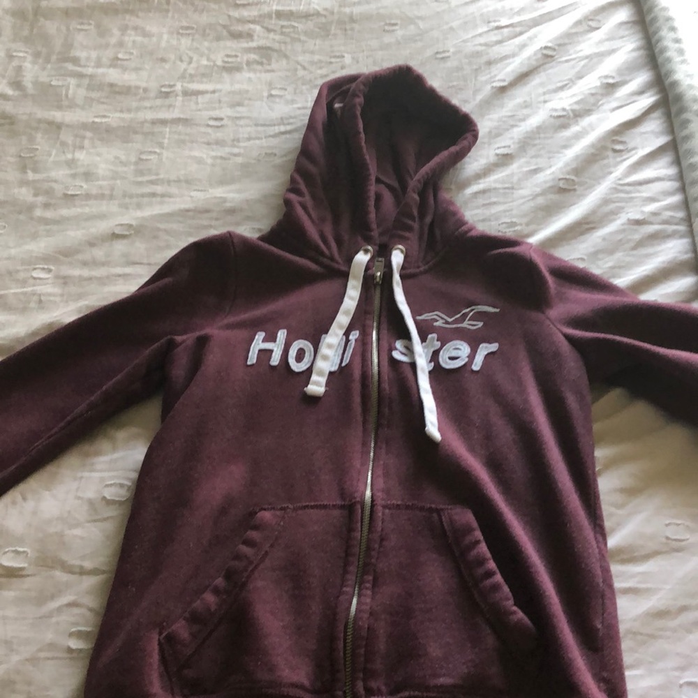Maroon Hollister Sweater